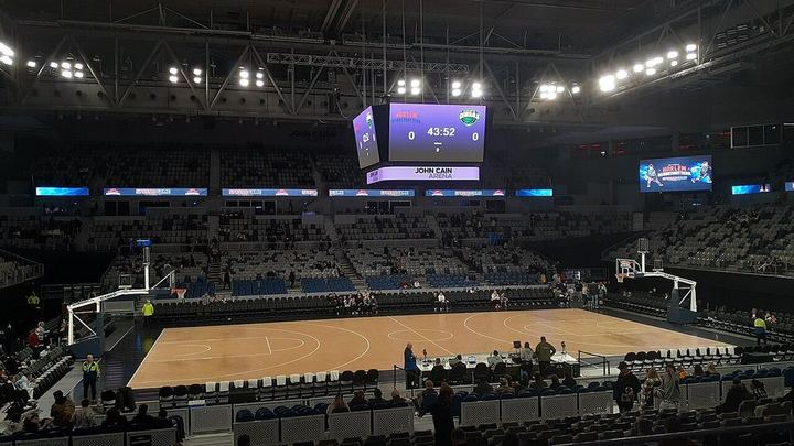 随着AC米兰2-3，罗马3-2，意甲最新积分榜出炉：争四白热化（封面配图）